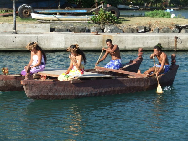 Tahitian style catamaran