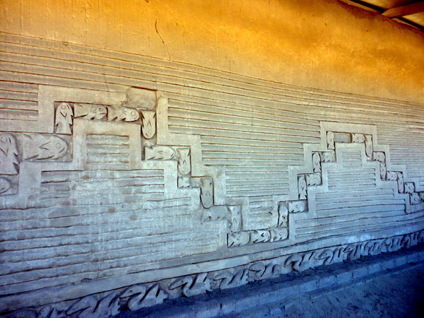 PALACE WALL RELIEF