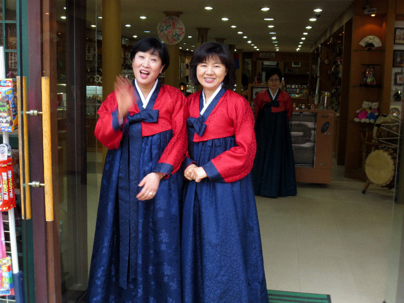 KOREAN TRADITIONAL DRESS