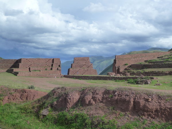 Cuzco gate
