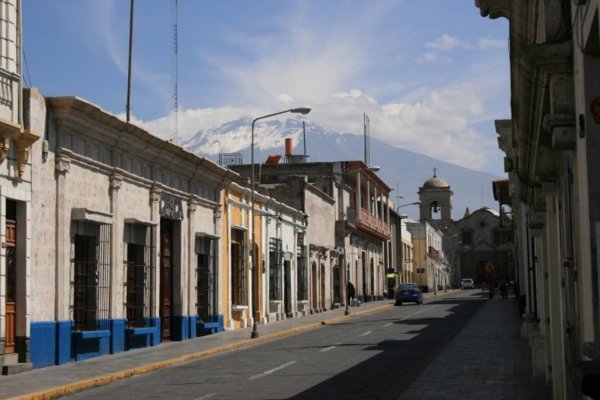 Eine typische Strasse von Arequipa.