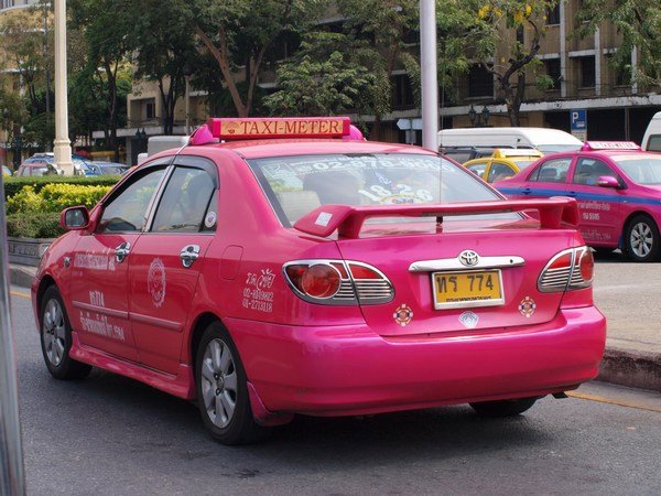Pinkes Taxi