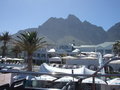 Hotel in front of Table Mountain