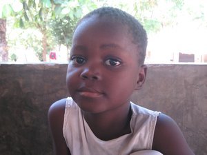 60 Kind in Mbaraoni