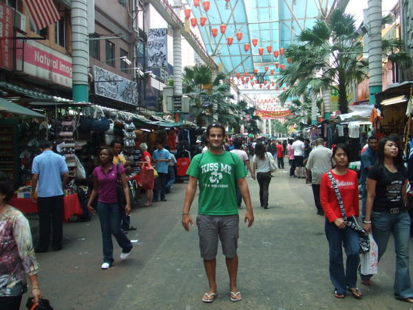 Main shopping market in Chinatown
