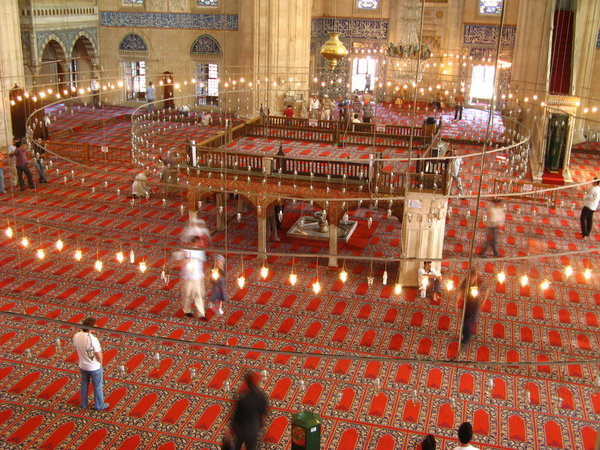inside the Selimiye Camii