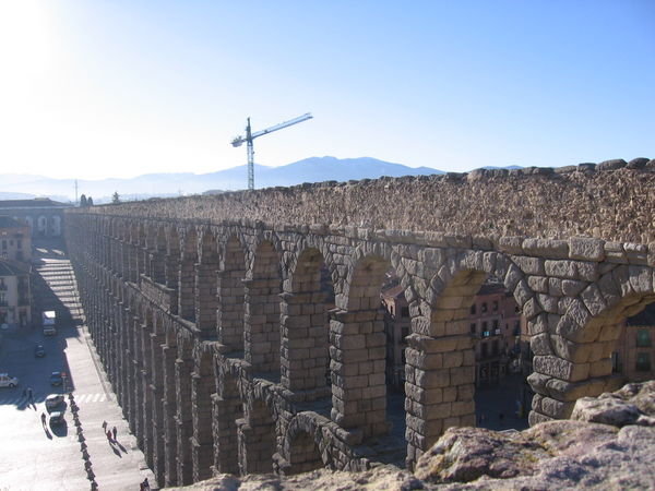 closer view of aquaduct