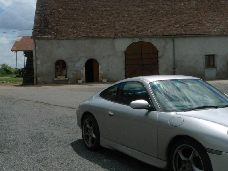 Porsche at Chateau