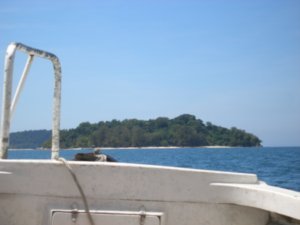 Pulau Mamutik ('Mamutik Island')