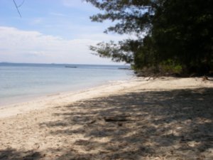 Beach at Mamutik