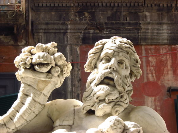 Statue, Naples