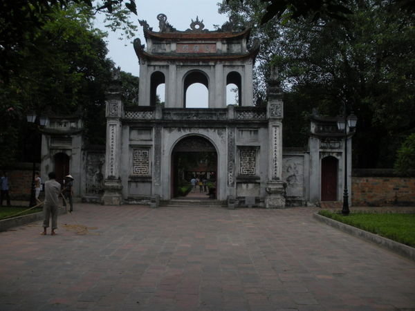 First college in Vietnam