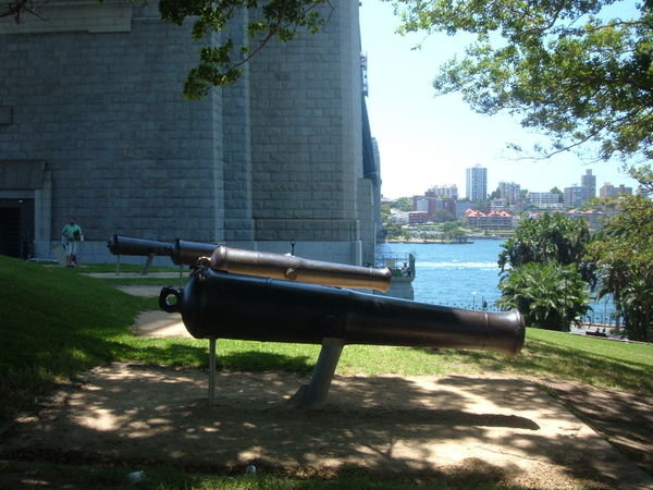 Canons at the Rocks