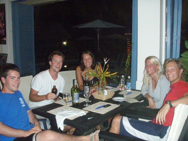 Last night in Fiji with some Danish girls and Fisch the Aussie