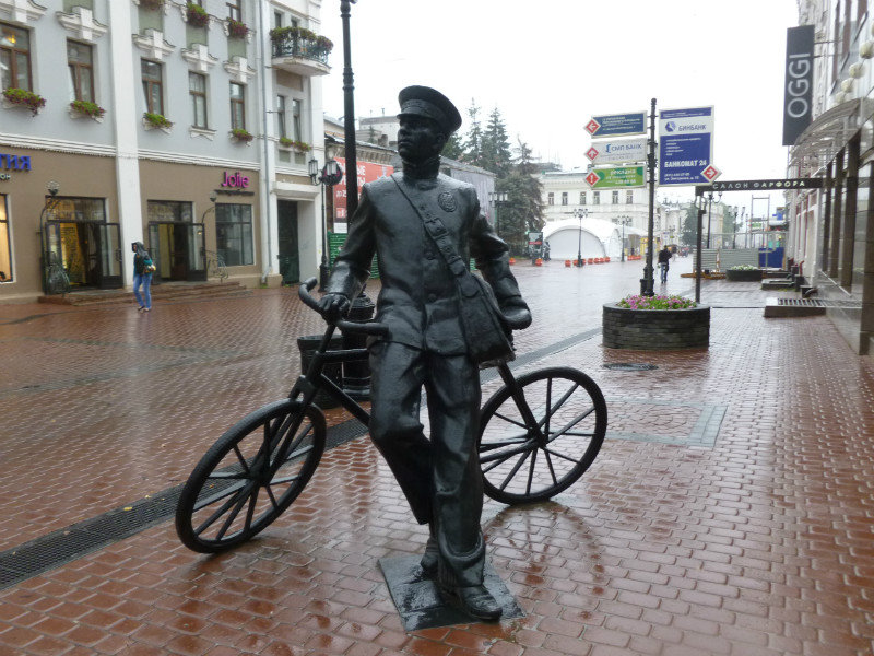 Another soggy statue in the pedestianised main street