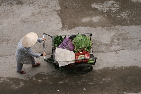 street-seller-photo