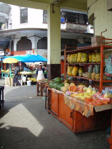 Colon vegetable vendor