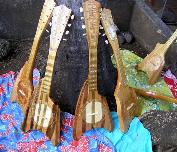 Polynesian ukueleles