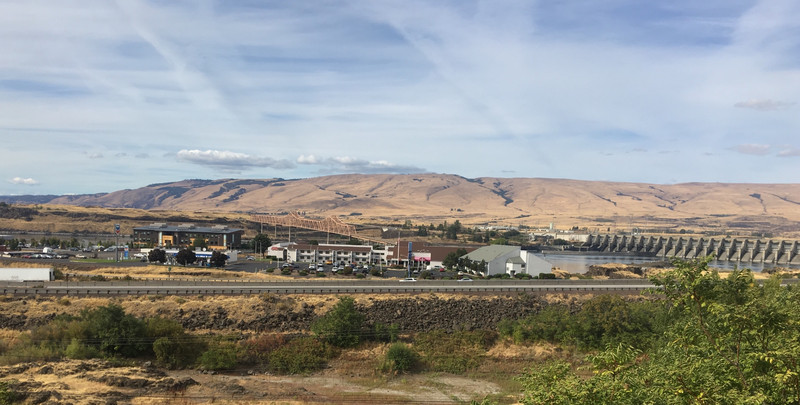 The Dalles Power station 