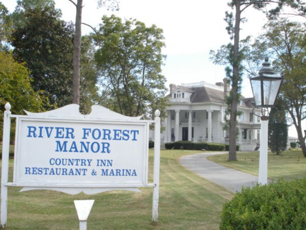 River Forest Manor Photo