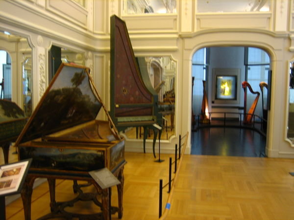 Pianos and Harps at the MIM