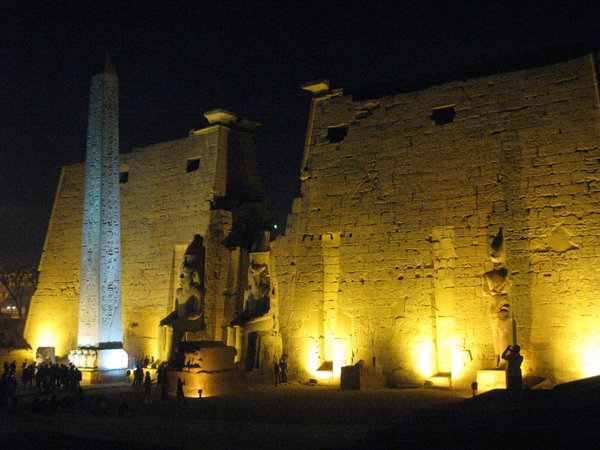 luxor temple at night