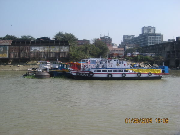 boats on the Ganga