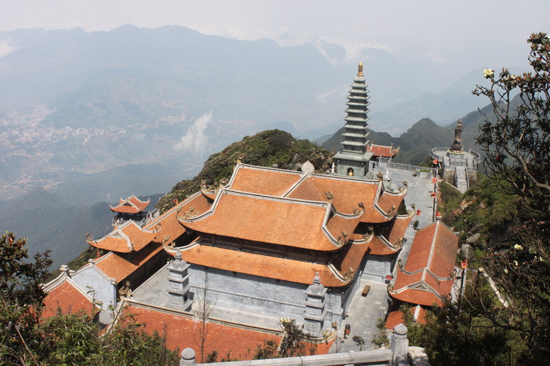 View of Thuong pagoda 