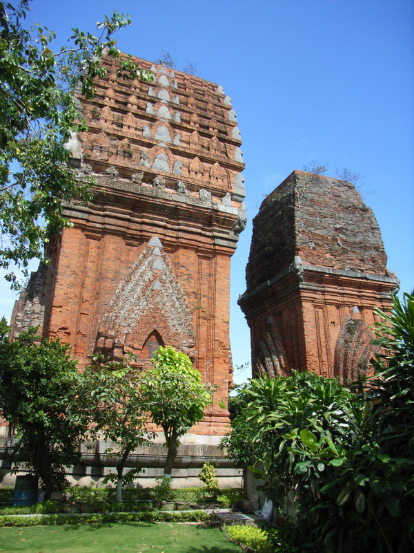 Tháp Đôi (twin towers) in Quy Nhơn city