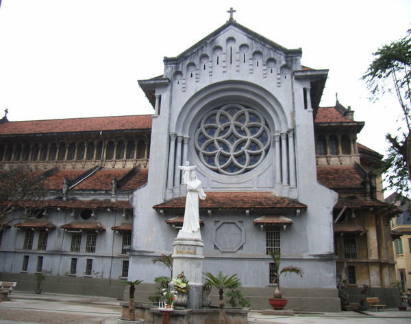 Cửa Bắc Cathedral in Hanoi