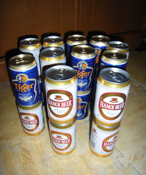 Hanoi beer (cans)