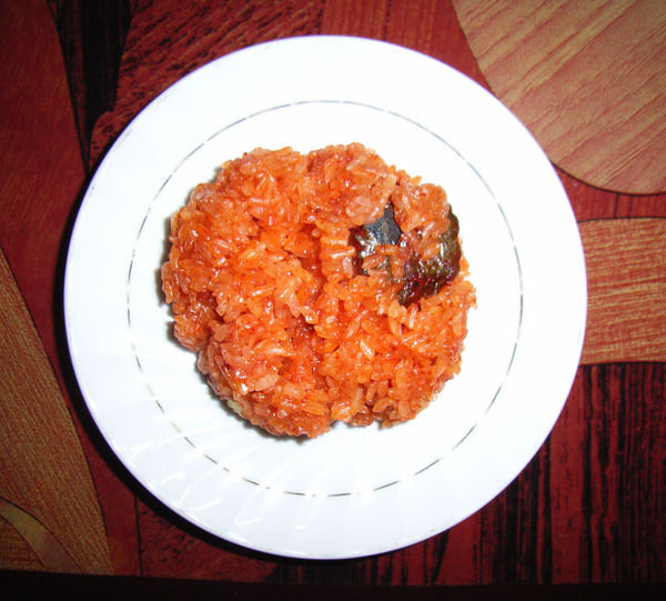 Xôi gấc (sticky rice)