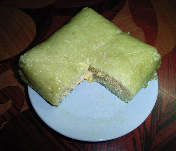 Bánh chưng (square rice cake)