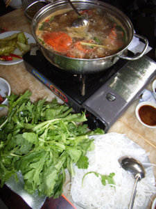 Lẩu hải sản (sea food hot pot) 