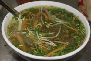 Miến lươn (eel noodle soup) 