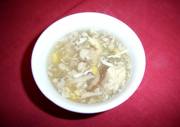 Súp gà ngô non (chicken soup) 