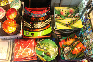 Paintings on souvenirs - Bến Thành market, Sài Gòn