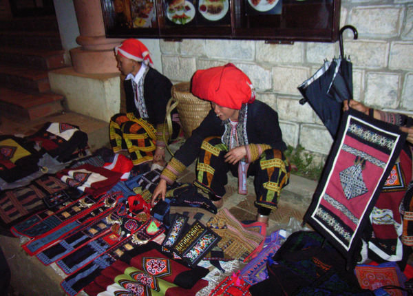 Night market in Sapa