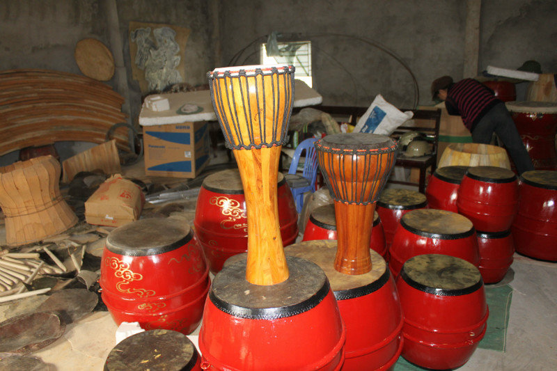 Drums in Đọi Tam village, Hà Nam province