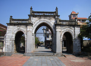 The gate to the cathedral 