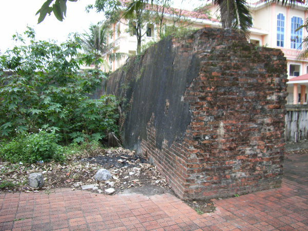 Ruins of Đồng Hới citadel