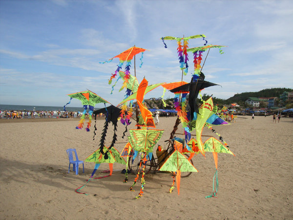 Kites sold at Sầm Sơn beach
