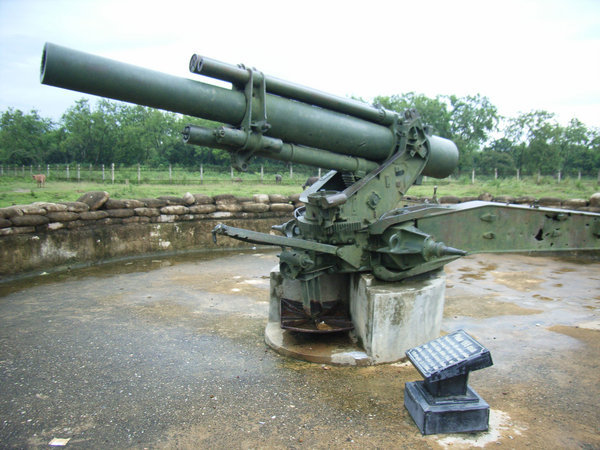 French artillery gun