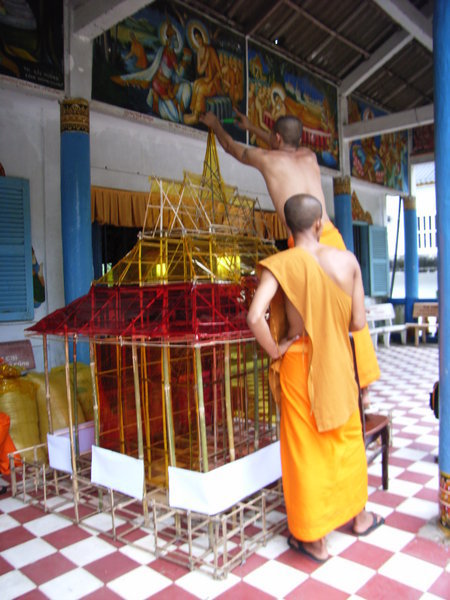 Monks at Mahatup temple