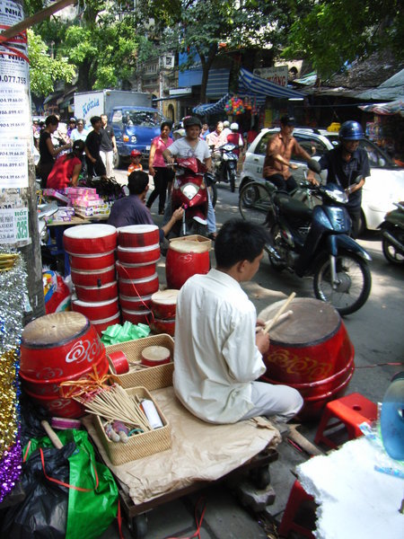 Drums for the Mid-Autumn Festival