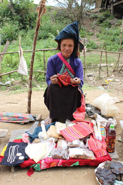 A Thai ethnic woman in Mường Phăng,