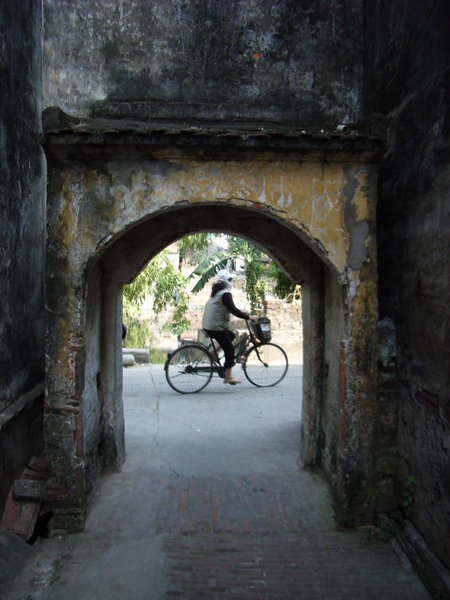 View from an alley in Cự Đà village