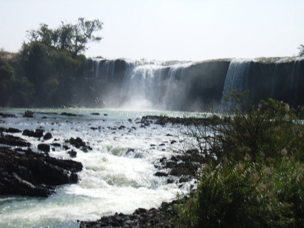 Dray Nur waterfall 