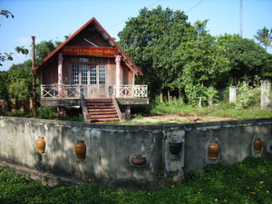 Community house in Thá village