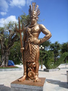 Statue at Đồng Xanh park 